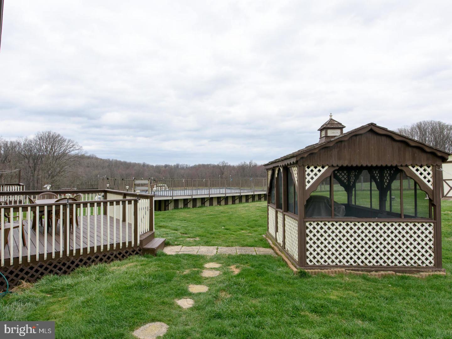 264 Hedge Road Elverson, PA 19520 - Photo 23 of 25 View in Back
