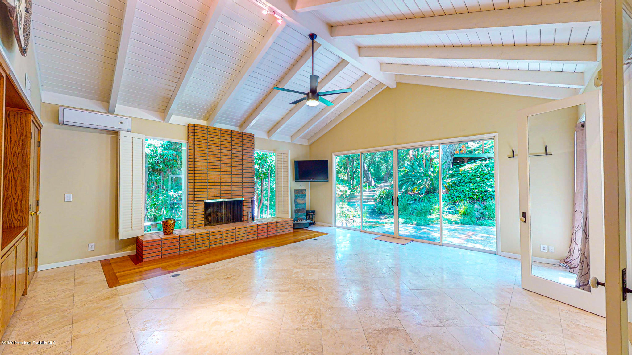 1010 Laguna Road Pasadena, CA 91105 - Photo 11 of 52 1010-Laguna-Road-lounge-5