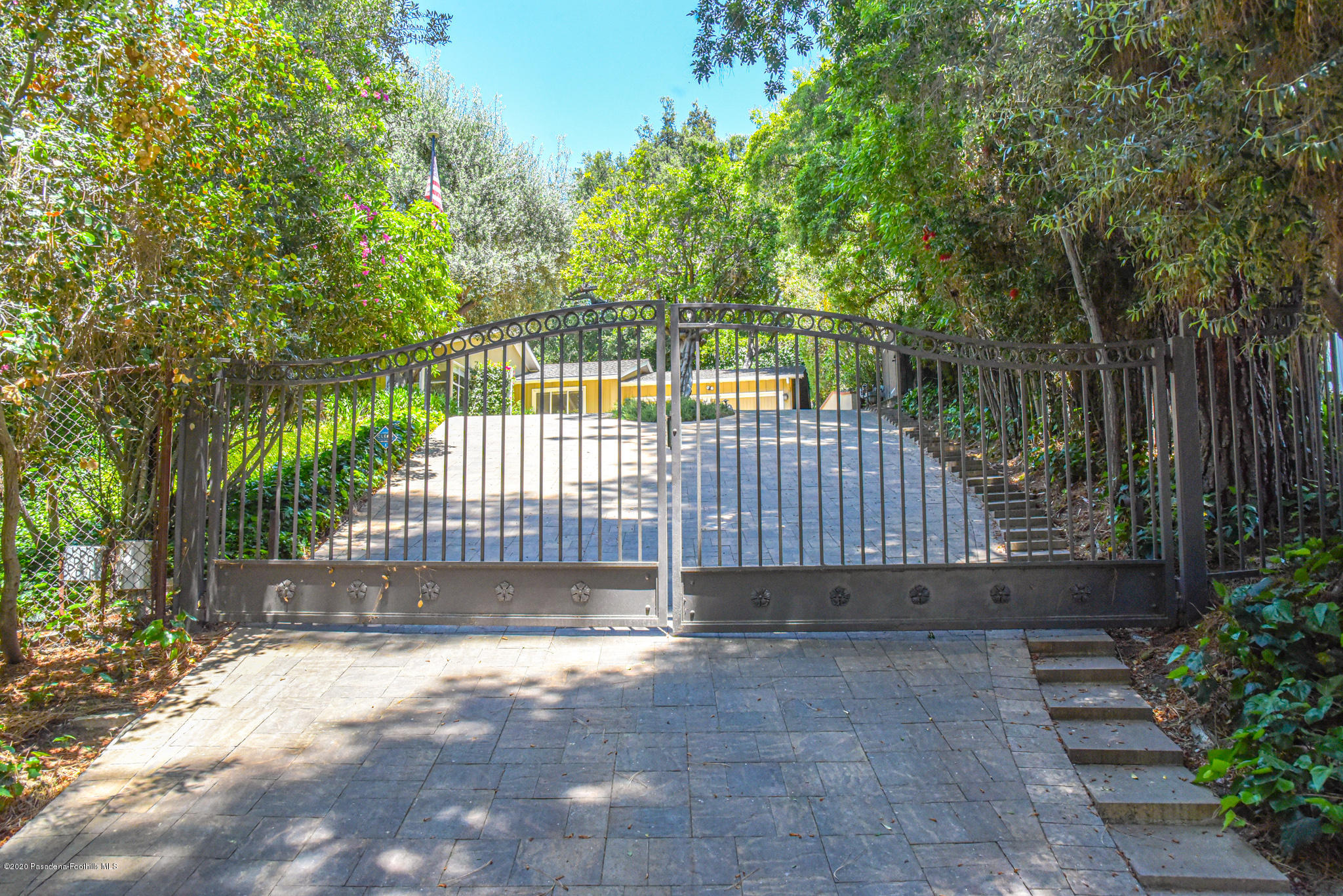 1010 Laguna Road Pasadena, CA 91105 - Photo 52 of 52 DSC_4421