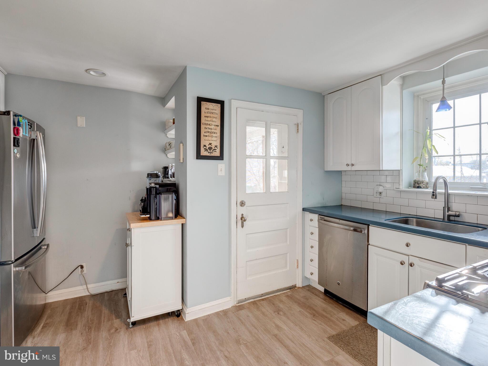 240 Parham Road Springfield, PA 19064 - Photo 8 of 21 Kitchen with door to screened porch