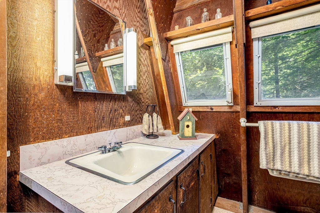 317 Rindge Turnpike Ashburnham, MA 01430 - Photo 10 of 30 Gallery Image 10