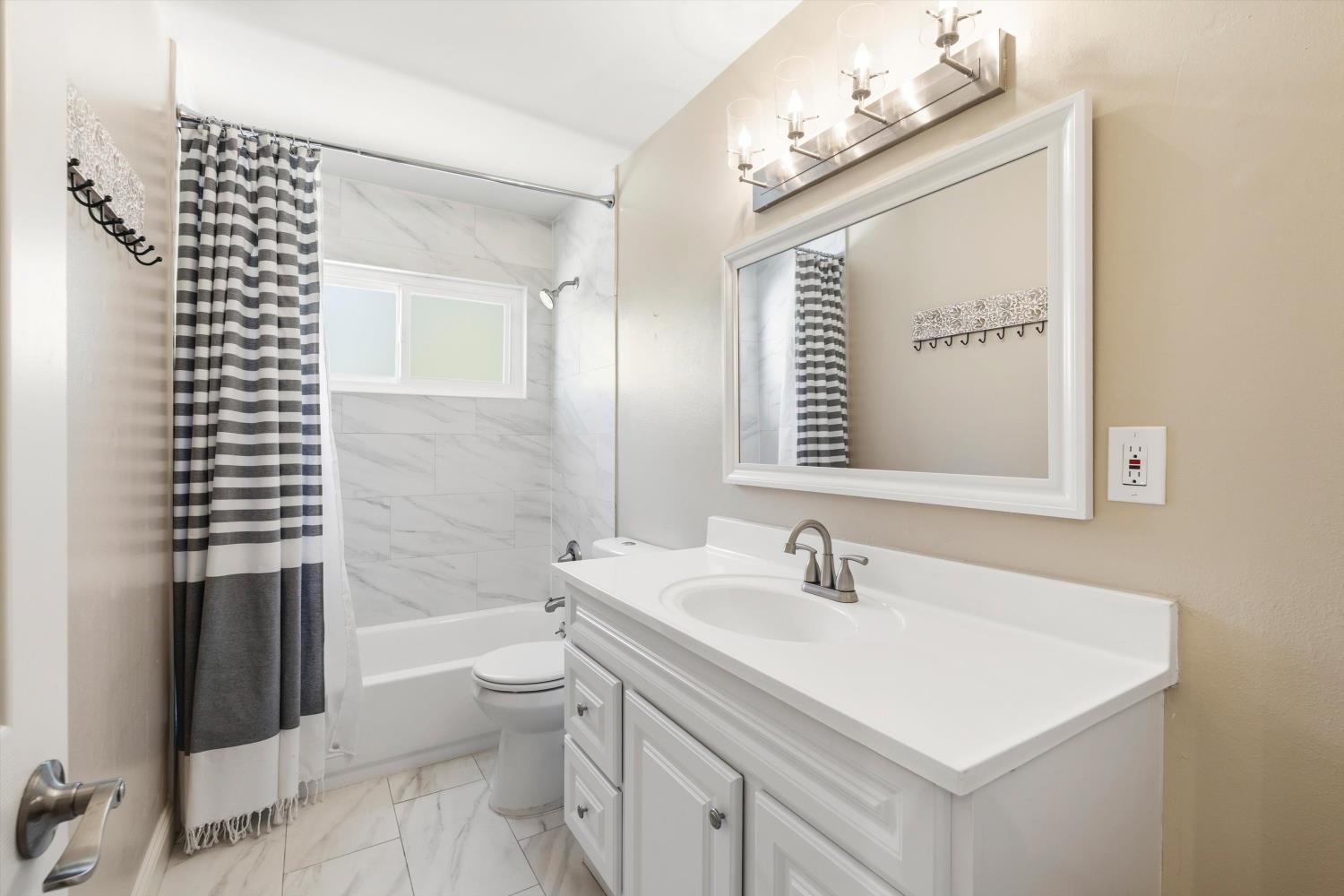 2101 Bircher Way Carmichael, CA 95608 - Photo 13 of 33