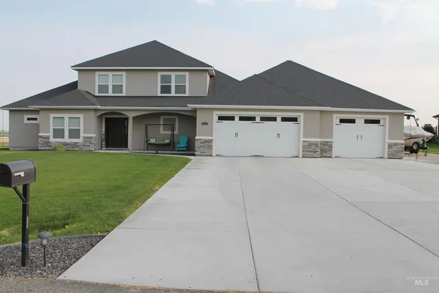 $899,900 | 2464 Windmill Drive, Twin Falls, ID 83301