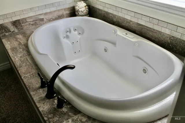 $899,900 | 2464 Windmill Drive, Twin Falls, ID 83301