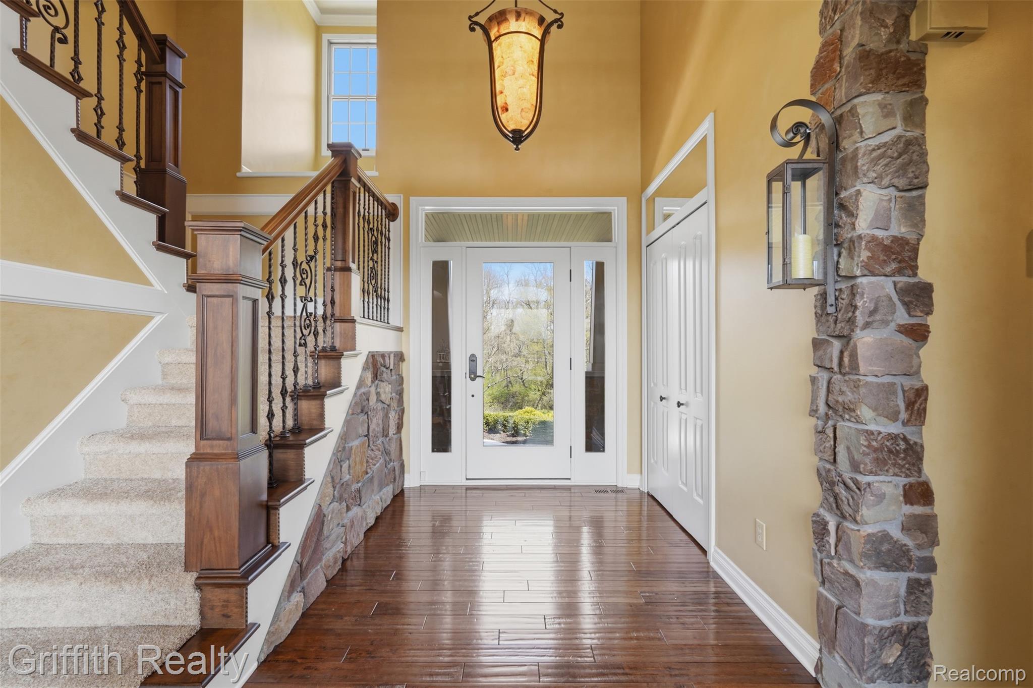 7253 Summit Ridge Brighton, MI 48116 - Photo 11 of 67 5_7253 summit ridge-5.jpg