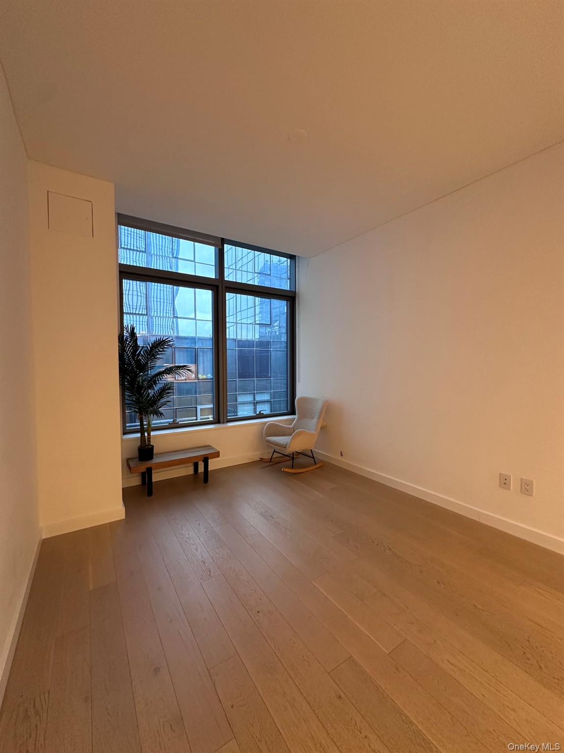 3 Court Square, Unit 614 Queens, NY 11101 - Photo 5 of 7 an empty room with window