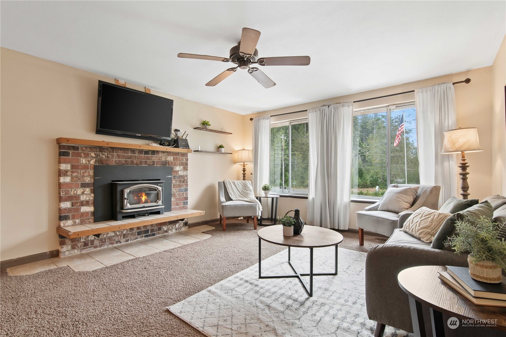 5641 East Grapeview Loop Road Allyn, WA 98524 - Photo 4 of 28 Gallery Image 4