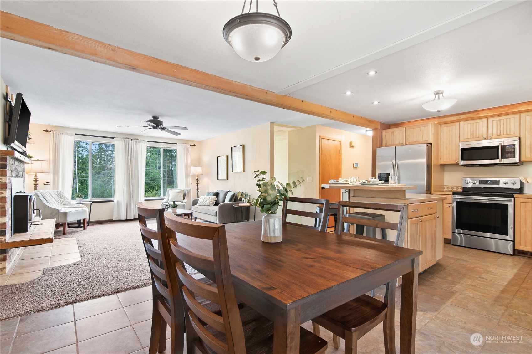 5641 East Grapeview Loop Road Allyn, WA 98524 - Photo 9 of 28 Gallery Image 9
