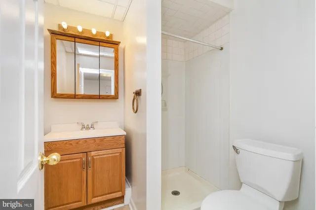 $3,000 | 2503 Bauernschmidt Drive, Essex, MD 21221