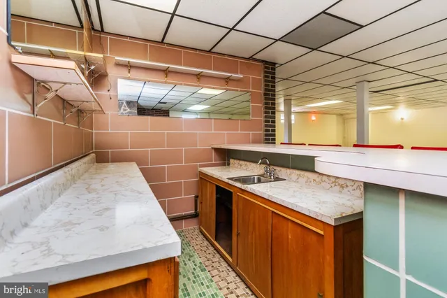 $3,000 | 2503 Bauernschmidt Drive, Essex, MD 21221