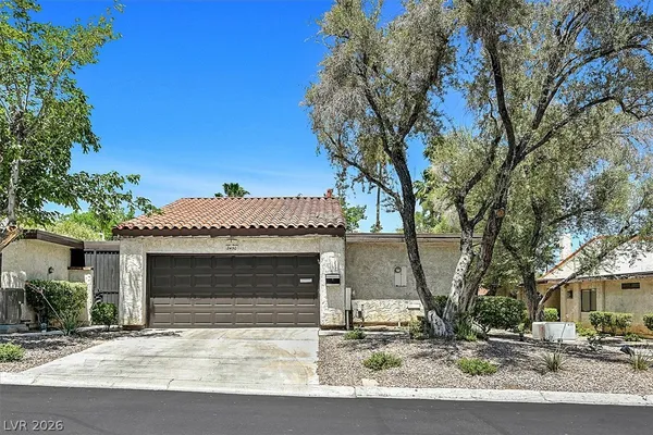 $327,777 | 2450 El Paseo Circle, Las Vegas, NV 89121