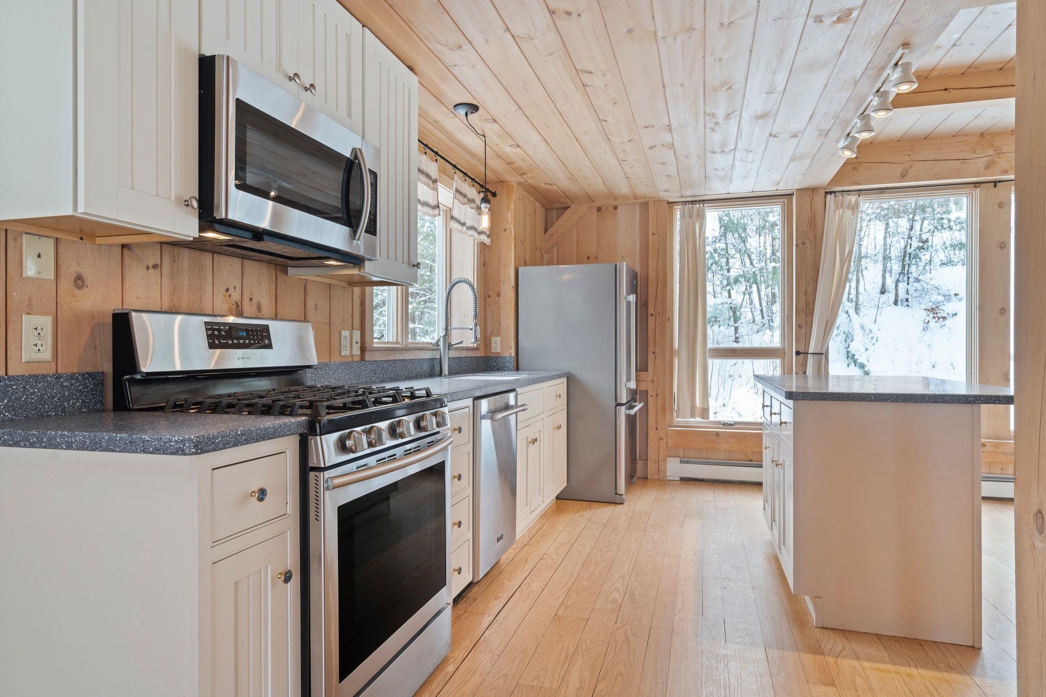 82 King Road Hanover, NH 03750 - Photo 7 of 36 Gallery Image 7