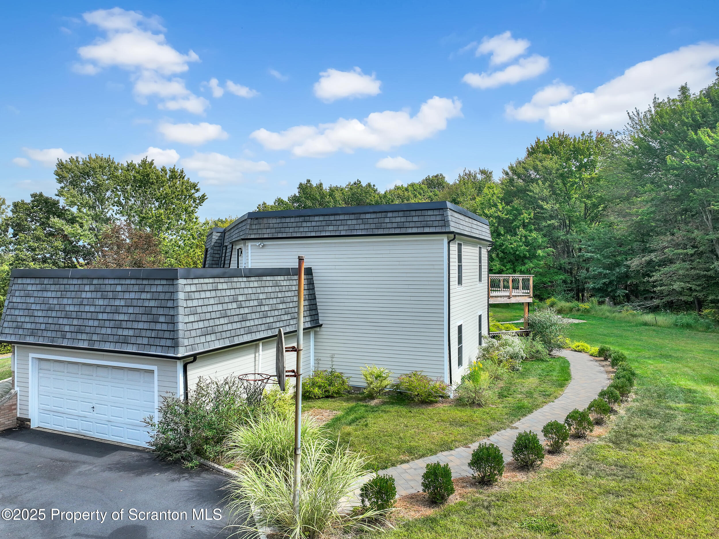 33 Fordham Road Wilkes Barre, PA 18702 - Photo 13 of 84 84_dji_0927