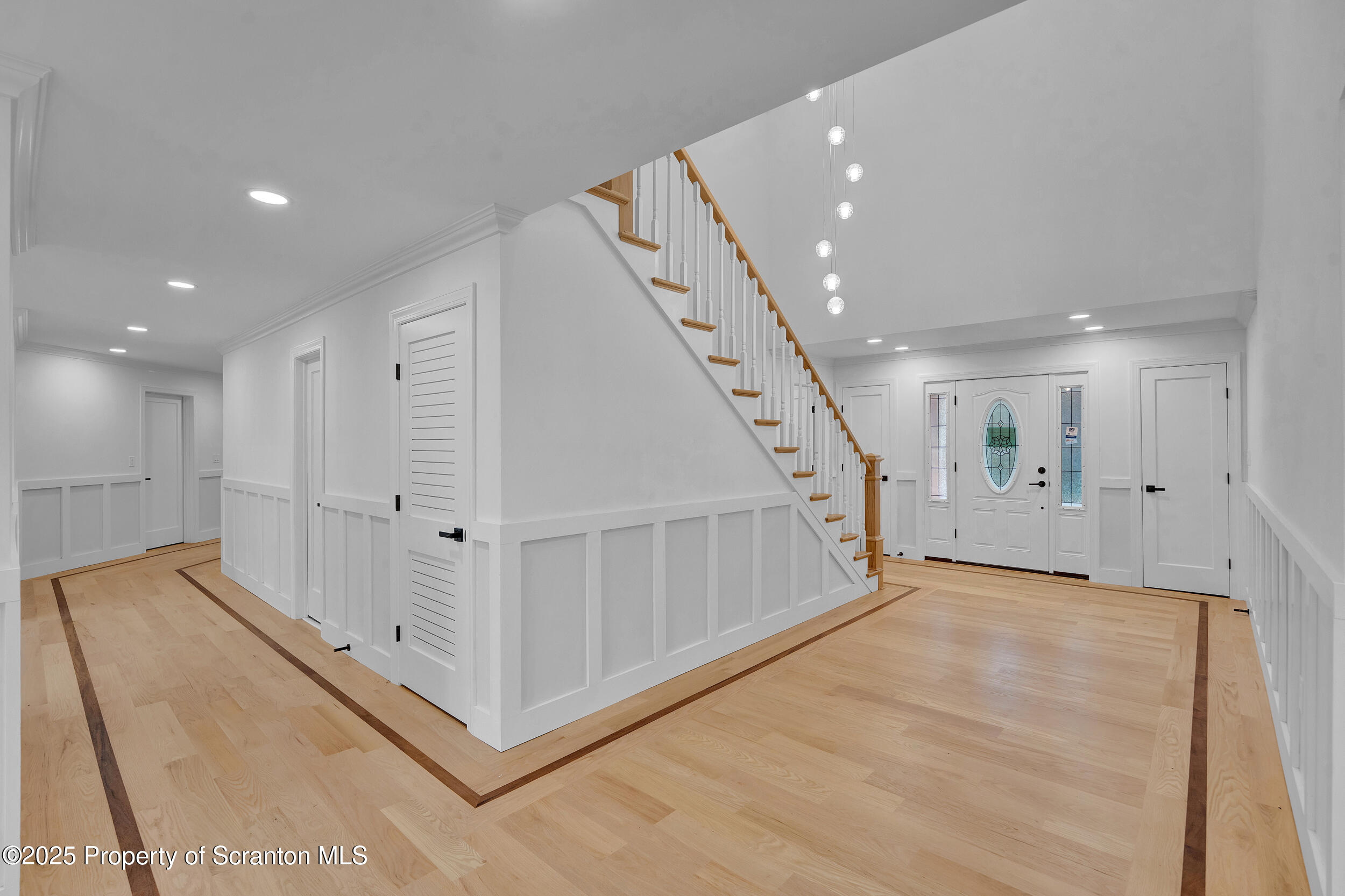 33 Fordham Road Wilkes Barre, PA 18702 - Photo 21 of 84 a view of an entryway