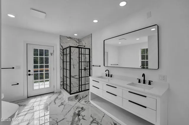 $975,000 | 33 Fordham Road, Wilkes Barre, PA 18702