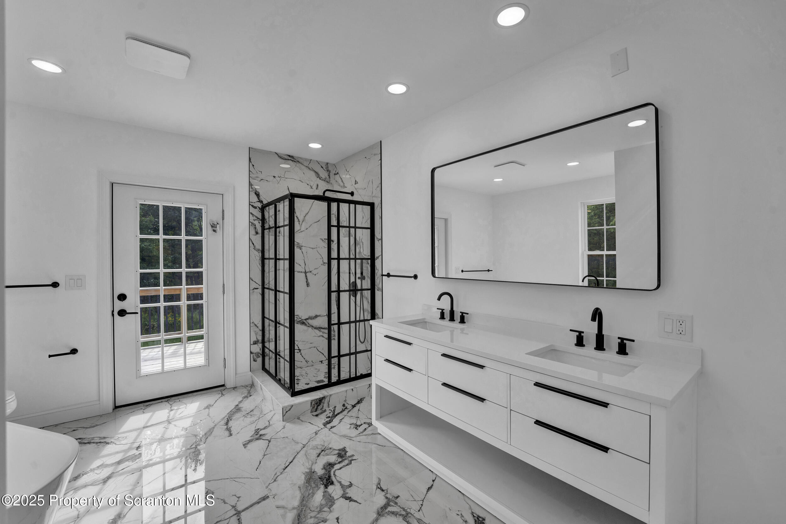 33 Fordham Road Wilkes Barre, PA 18702 - Photo 57 of 84 45_a7402036