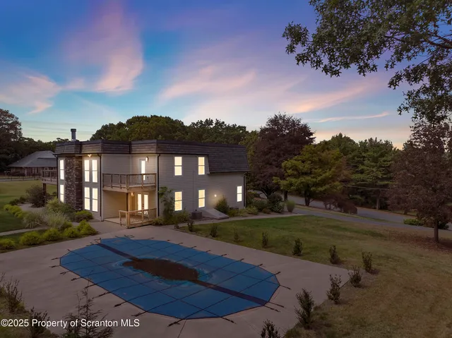 $975,000 | 33 Fordham Road, Wilkes Barre, PA 18702