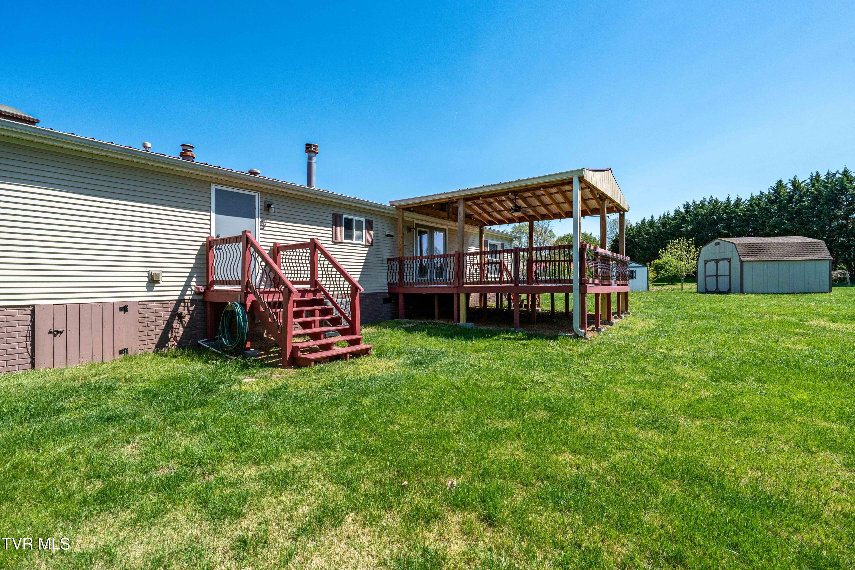 250 Douglas Chapel Road Jonesborough, TN 37659 - Photo 11 of 49 250 Douglas Chapel Rd (10 of 49)