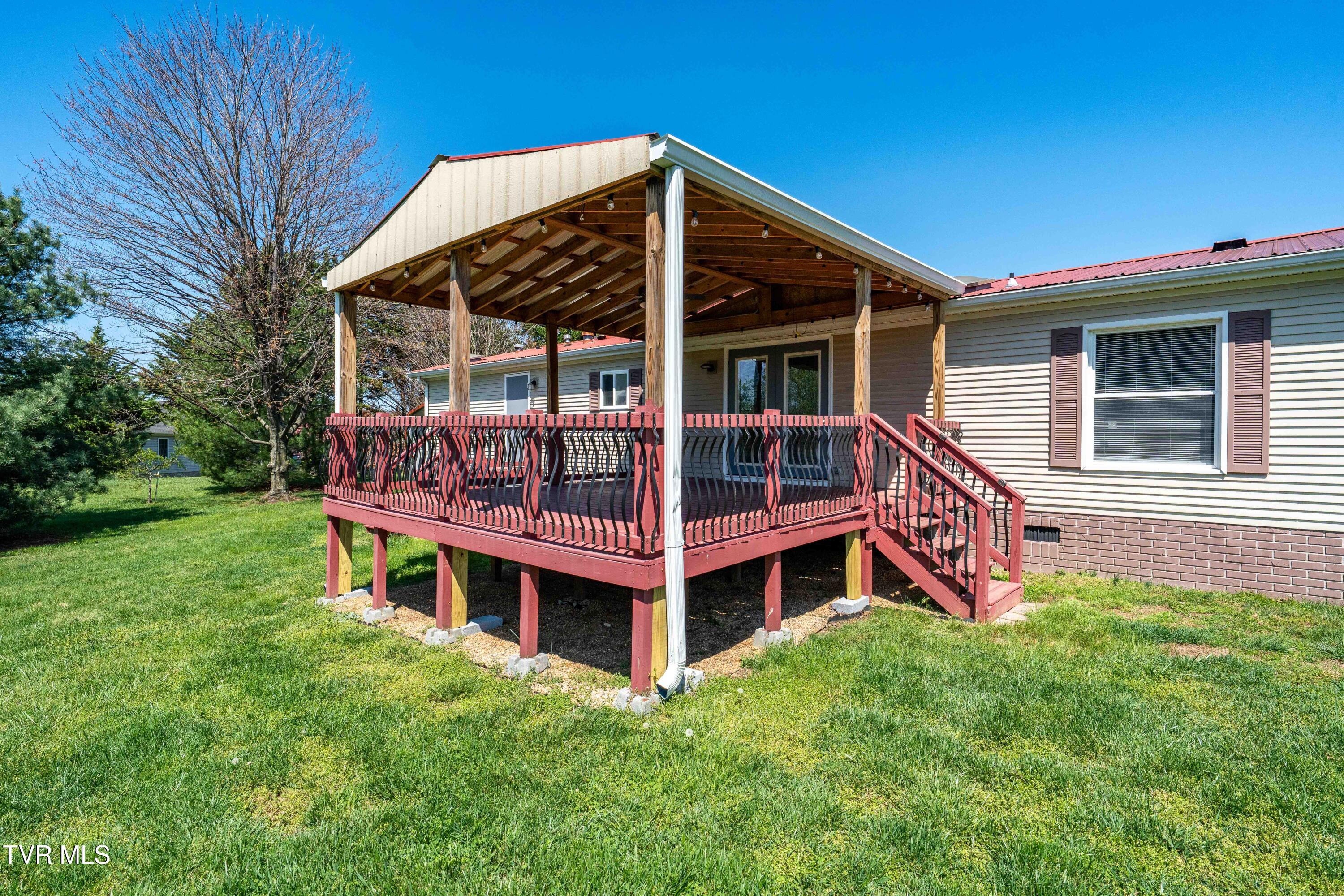 250 Douglas Chapel Road Jonesborough, TN 37659 - Photo 13 of 49 250 Douglas Chapel Rd (12 of 49)