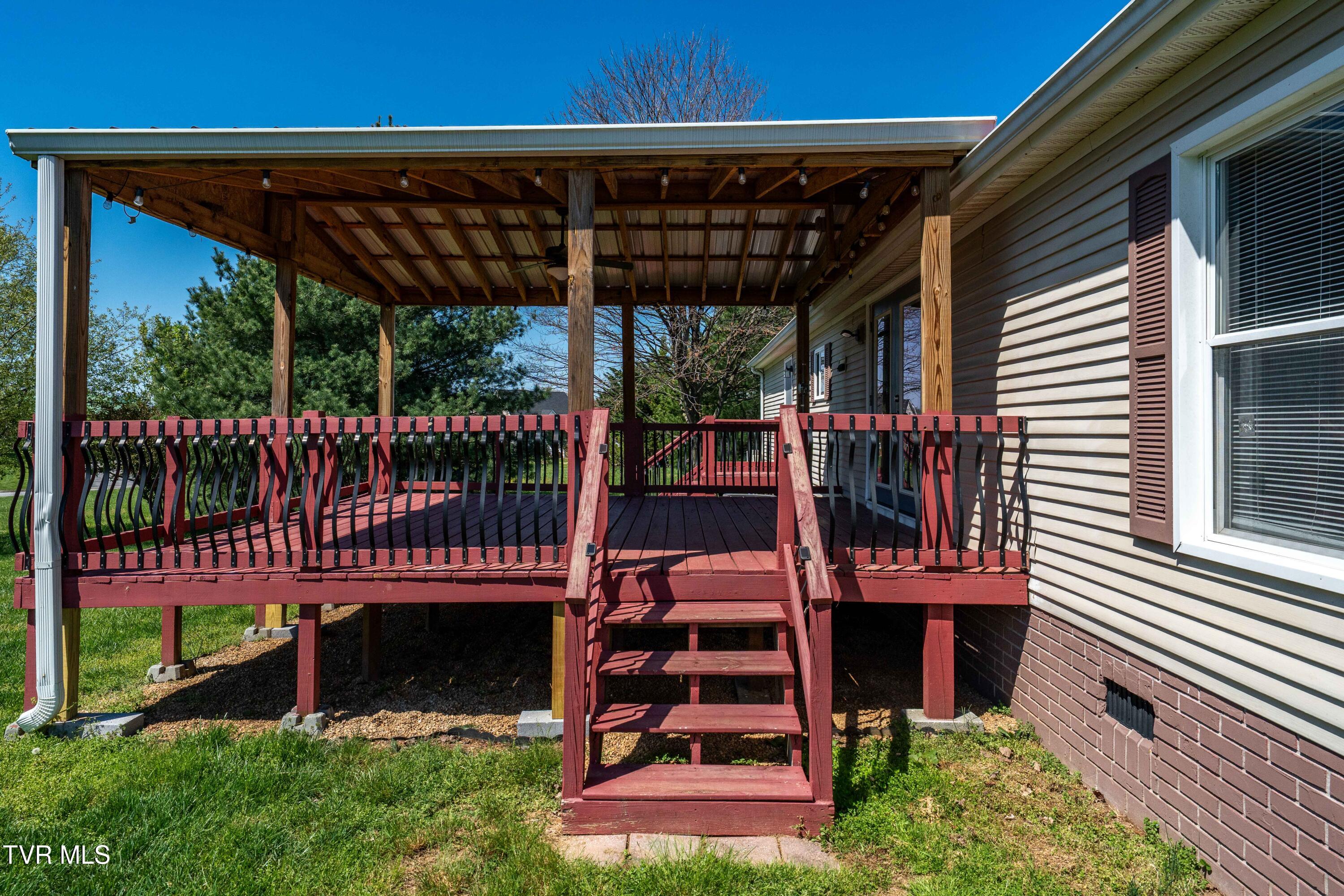 250 Douglas Chapel Road Jonesborough, TN 37659 - Photo 14 of 49 250 Douglas Chapel Rd (13 of 49)