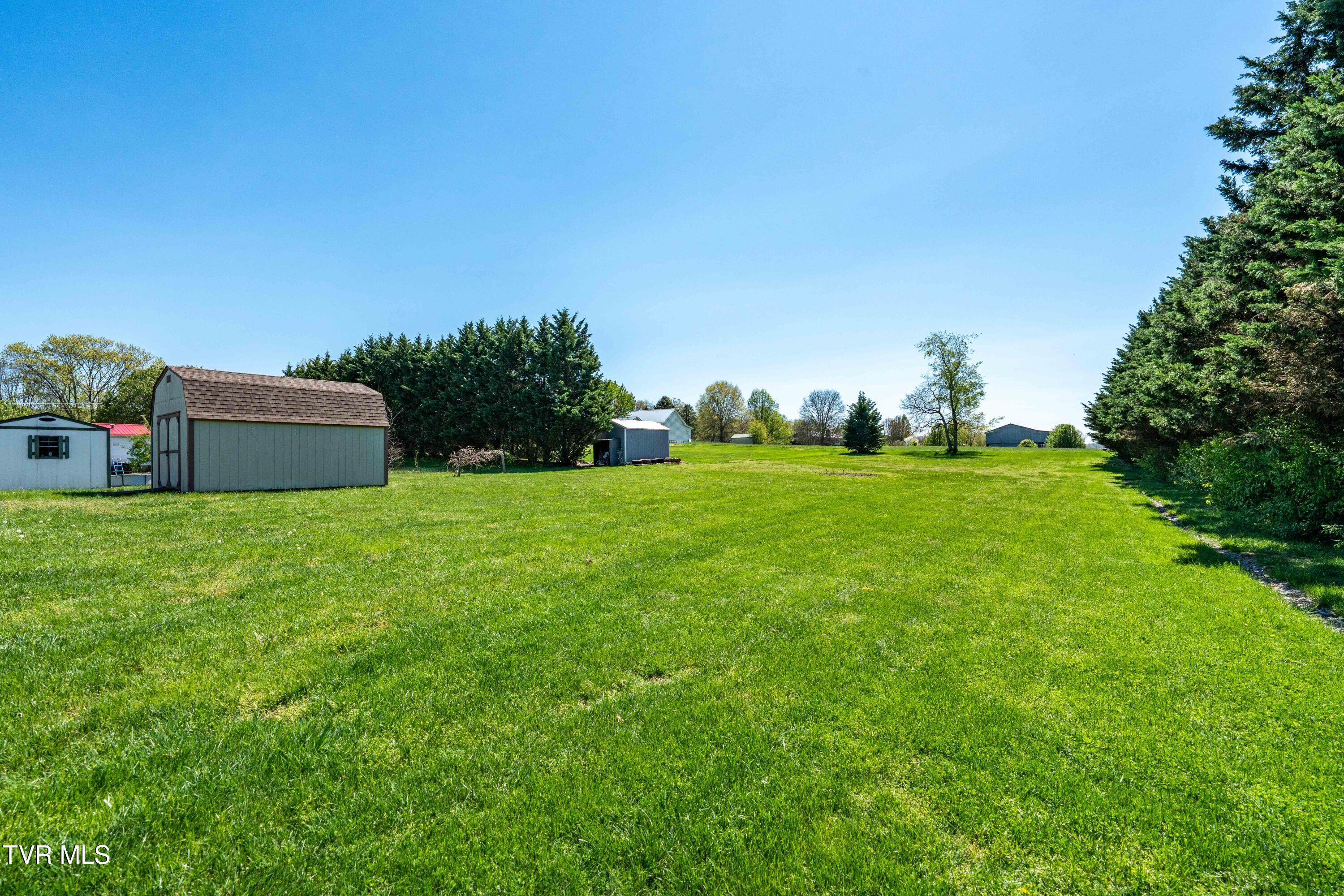 250 Douglas Chapel Road Jonesborough, TN 37659 - Photo 18 of 49 250 Douglas Chapel Rd (17 of 49)