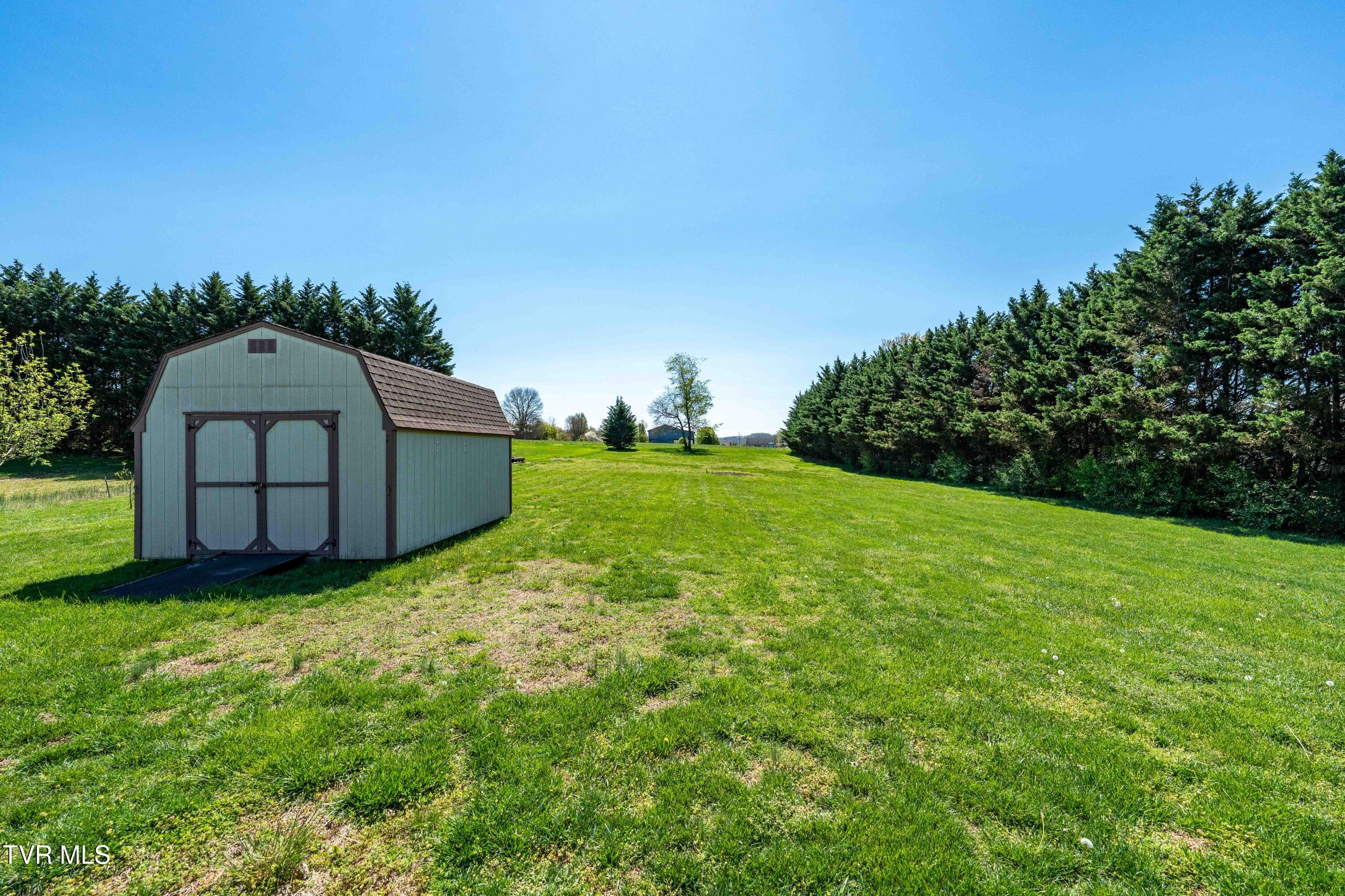 250 Douglas Chapel Road Jonesborough, TN 37659 - Photo 19 of 49 250 Douglas Chapel Rd (18 of 49)