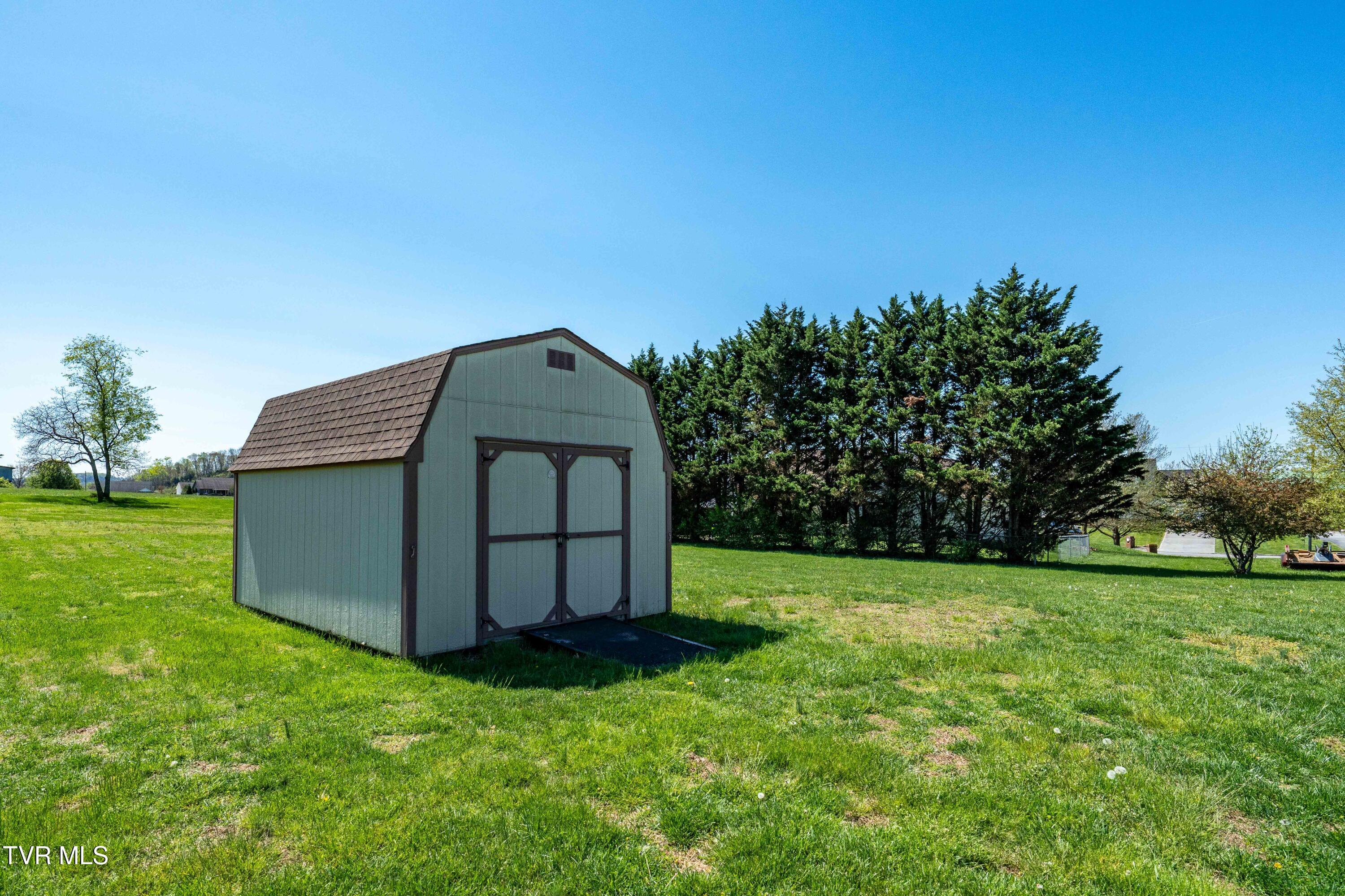 250 Douglas Chapel Road Jonesborough, TN 37659 - Photo 20 of 49 250 Douglas Chapel Rd (19 of 49)