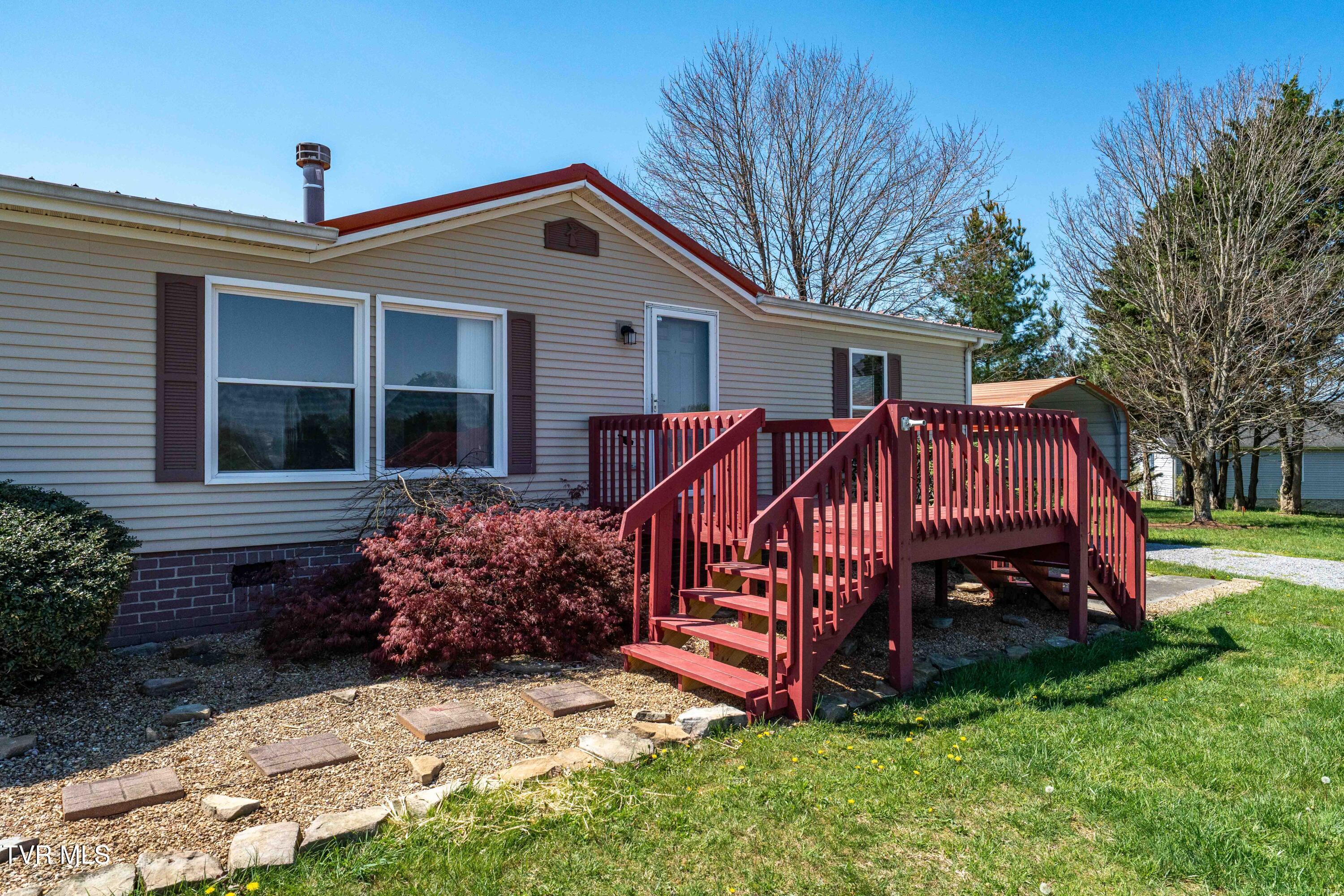 250 Douglas Chapel Road Jonesborough, TN 37659 - Photo 4 of 49 250 Douglas Chapel Rd (3 of 49)