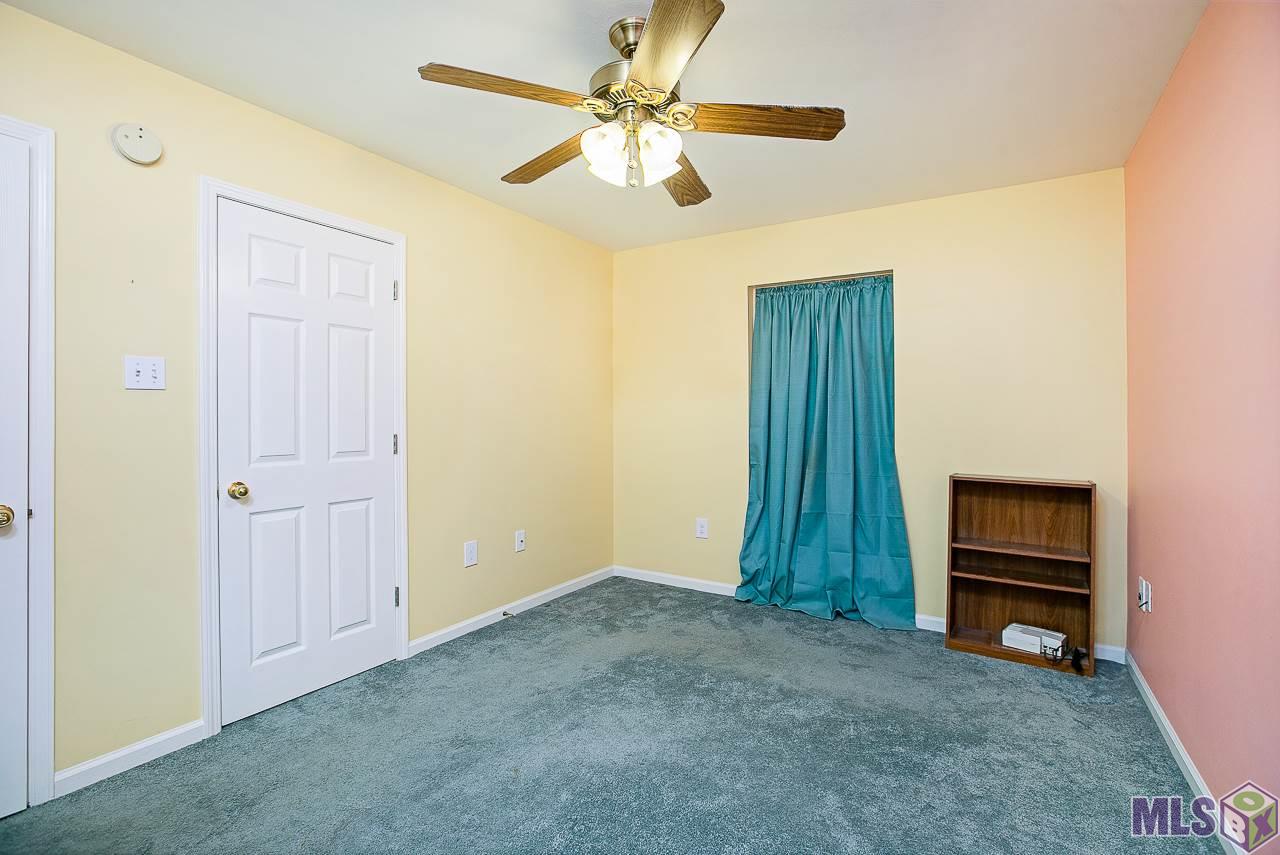 15093 Ridgewood Avenue Prairieville, LA 70769 - Photo 12 of 24 Gallery Image 12