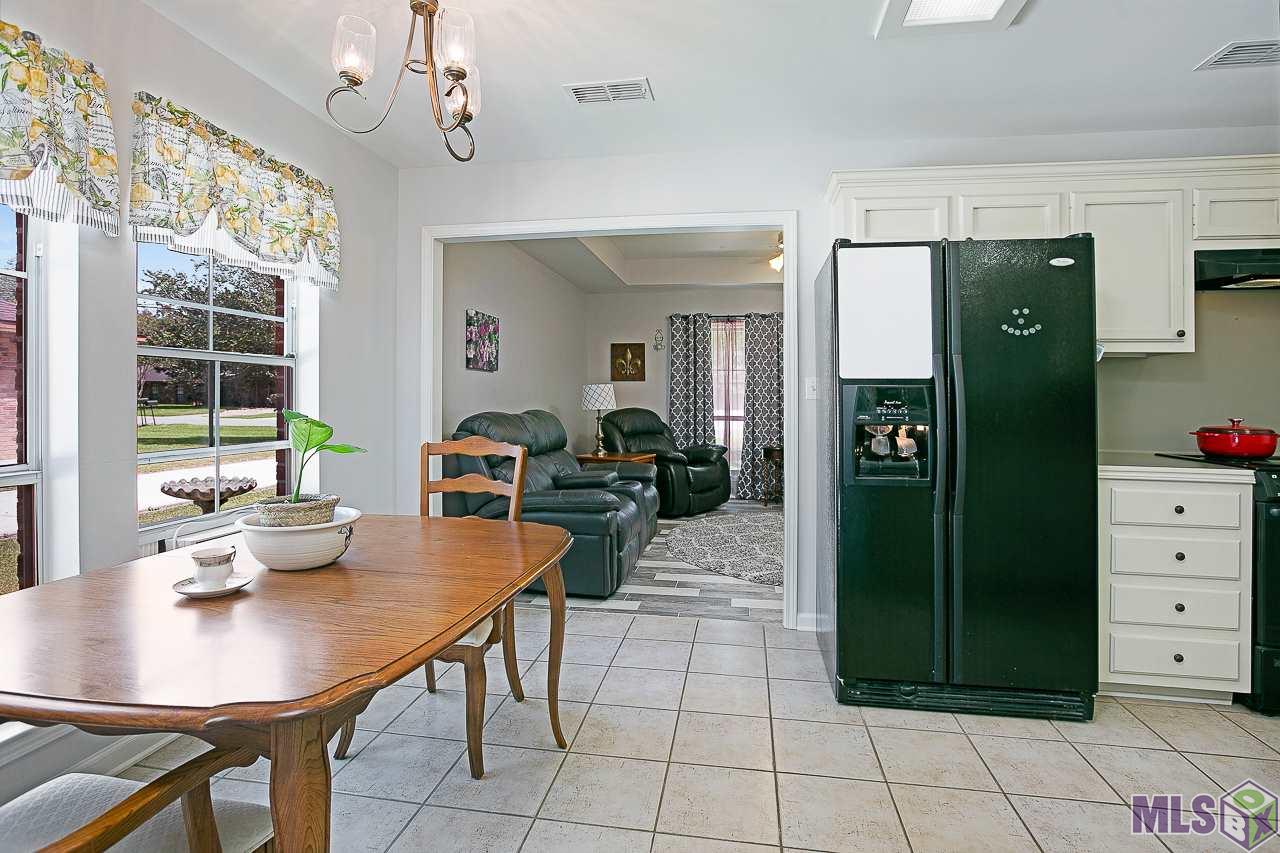 15093 Ridgewood Avenue Prairieville, LA 70769 - Photo 8 of 24 Gallery Image 8