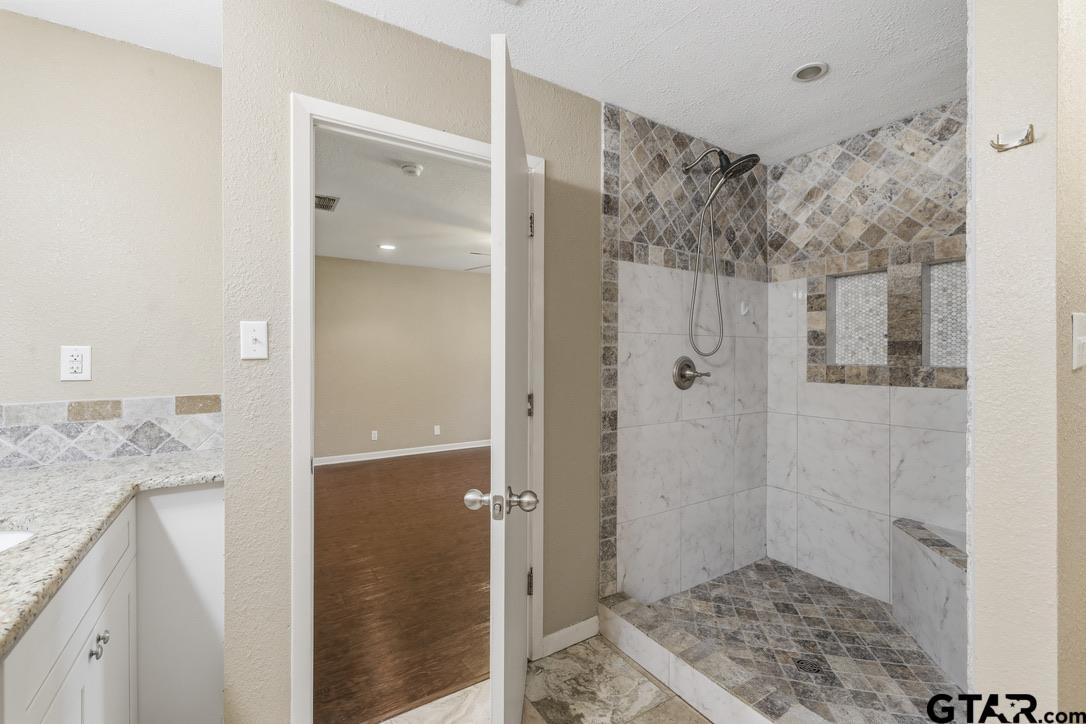 598 Hidden Forest Longview, TX 75605 - Photo 29 of 39