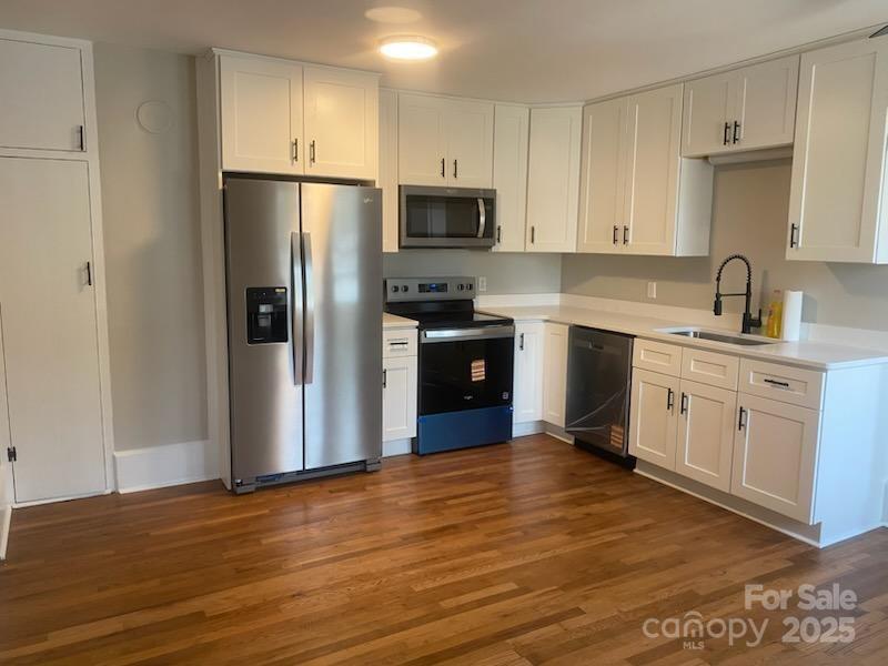 107 L R Smith Road Hendersonville, NC 28791 - Photo 8 of 18