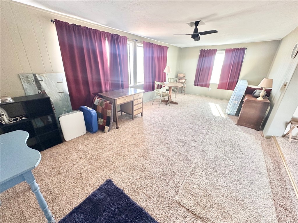 3309 Bacobi Road Golden Valley, AZ 86413 - Photo 18 of 31 Family Room