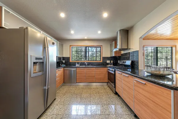 $1,495,000 | 11654 Lausanne Way, Truckee, CA 96161