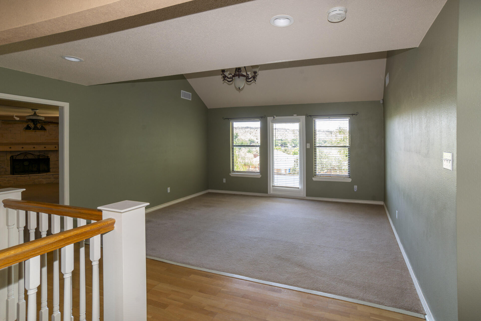 31 Arapaho Road Ransom Canyon, TX 79366 - Photo 6 of 75 31 Arapaho Dr-37