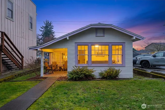 $329,000 | 121 Van Scoyoc Avenue Southwest, Orting, WA 98360