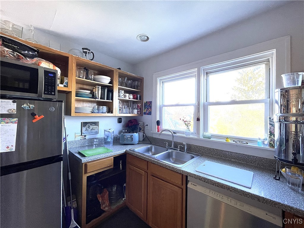 219 Rider Avenue, Unit 23 Syracuse, NY 13207 - Photo 16 of 47