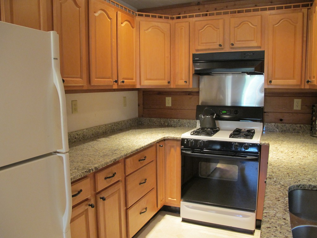 79 Unitas Road New Braintree, MA 01531 - Photo 11 of 24