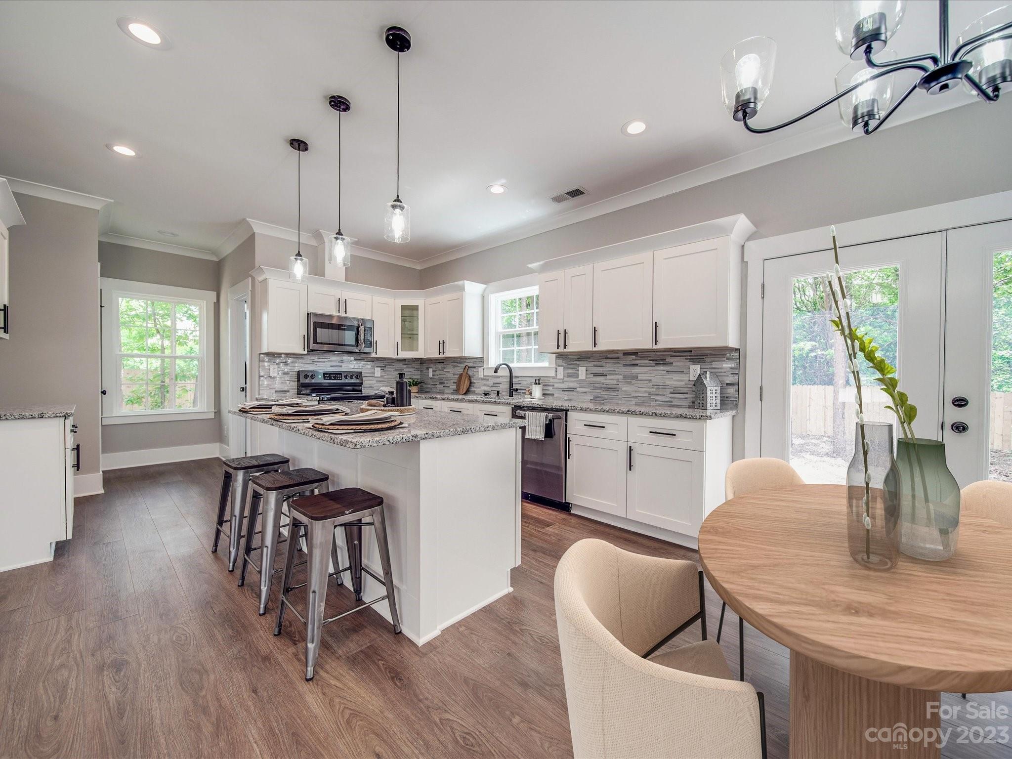 8911 Reedy Creek Road Charlotte, NC 28215 - Photo 12 of 36 Gallery Image 12
