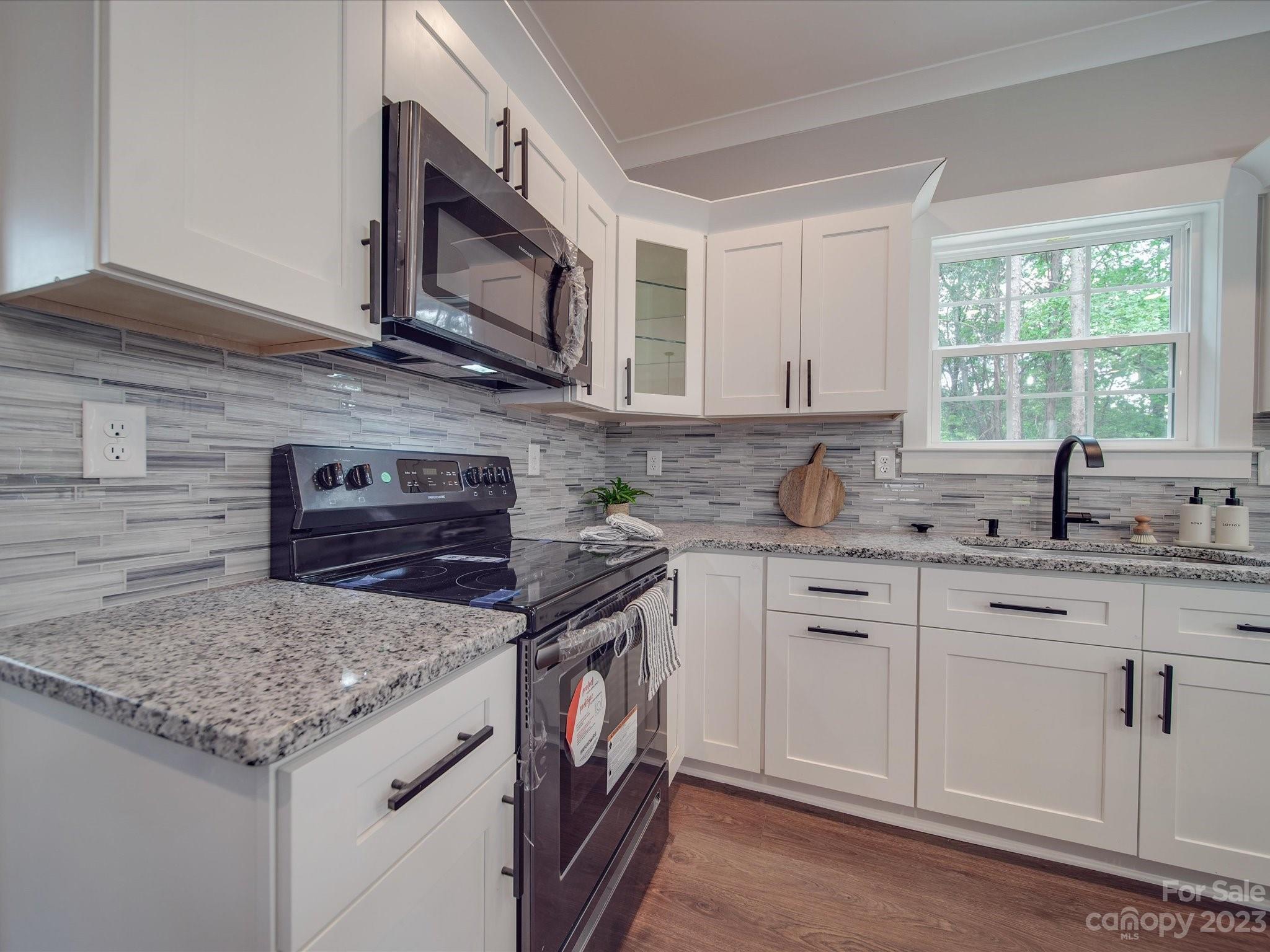8911 Reedy Creek Road Charlotte, NC 28215 - Photo 9 of 36 Gallery Image 9
