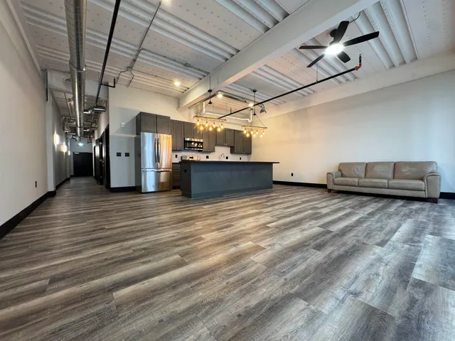 $2,495 | 200 West College Avenue, Unit 205, Appleton, WI 54911