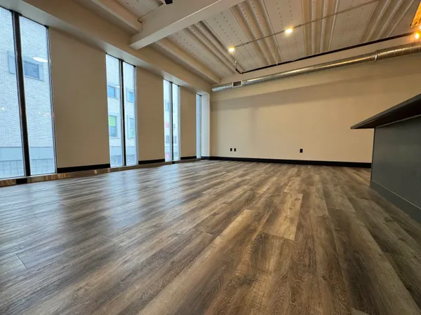 $1,995 | 200 West College Avenue, Unit 206, Appleton, WI 54911