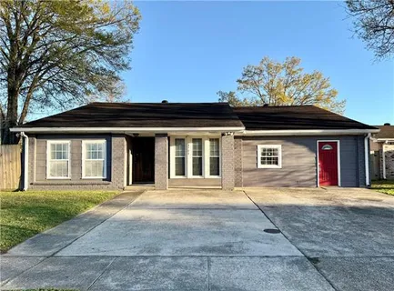 $235,000 | 3701 Dulaney Drive, Harvey, LA 70058