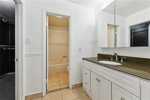 $225,000 | 3701 Dulaney Drive, Harvey, LA 70058