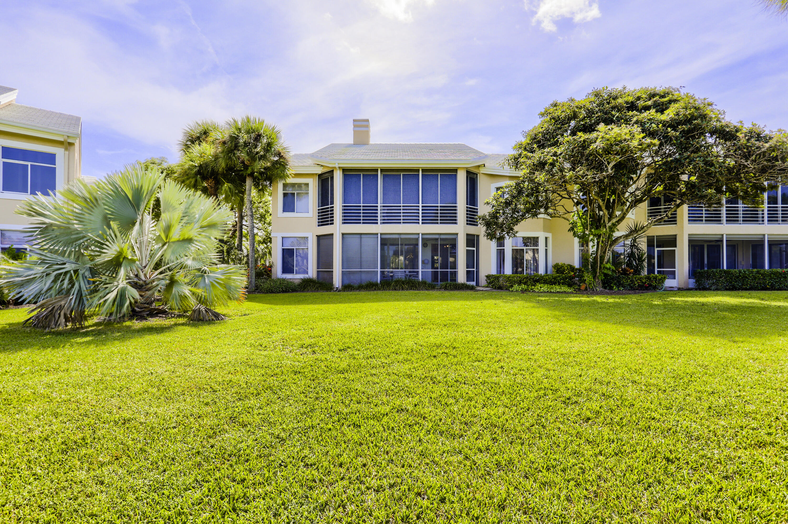 1403 Captains Way Jupiter, FL 33477 - Photo 35 of 40 52_51__20a1413-hdr(7)_cc ex