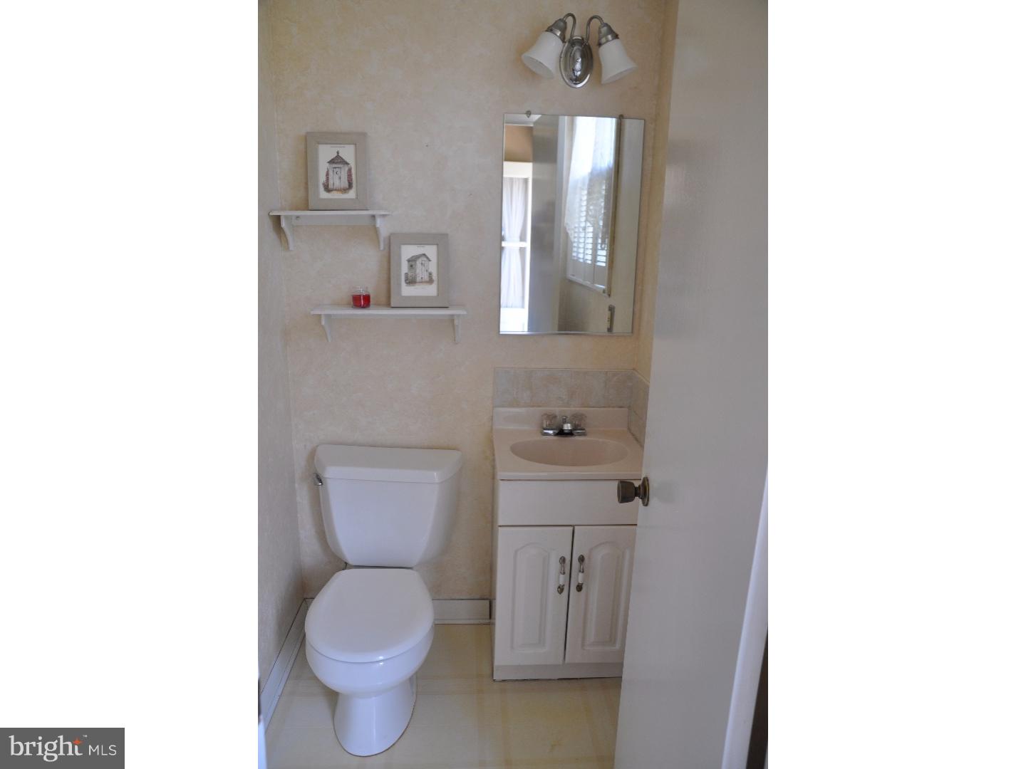 27 Gordon Road Glenside, PA 19038 - Photo 10 of 25 Gallery Image 10