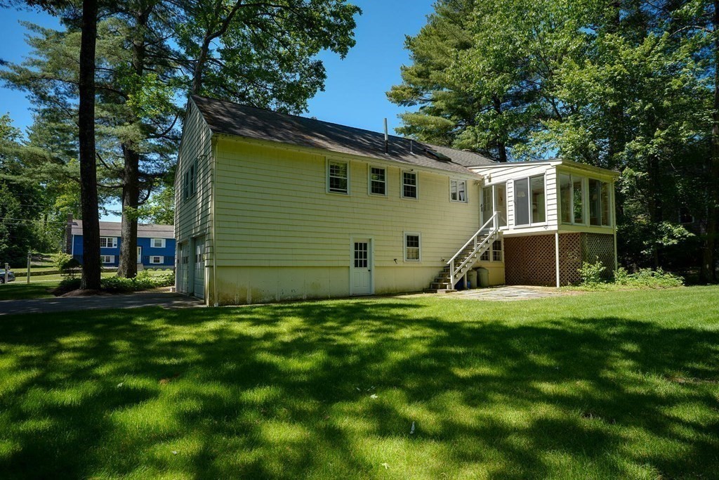 23 Snyder Road Medfield, MA 02052 - Photo 3 of 18 Gallery Image 3
