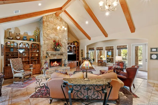 a view of a dinning room with furniture