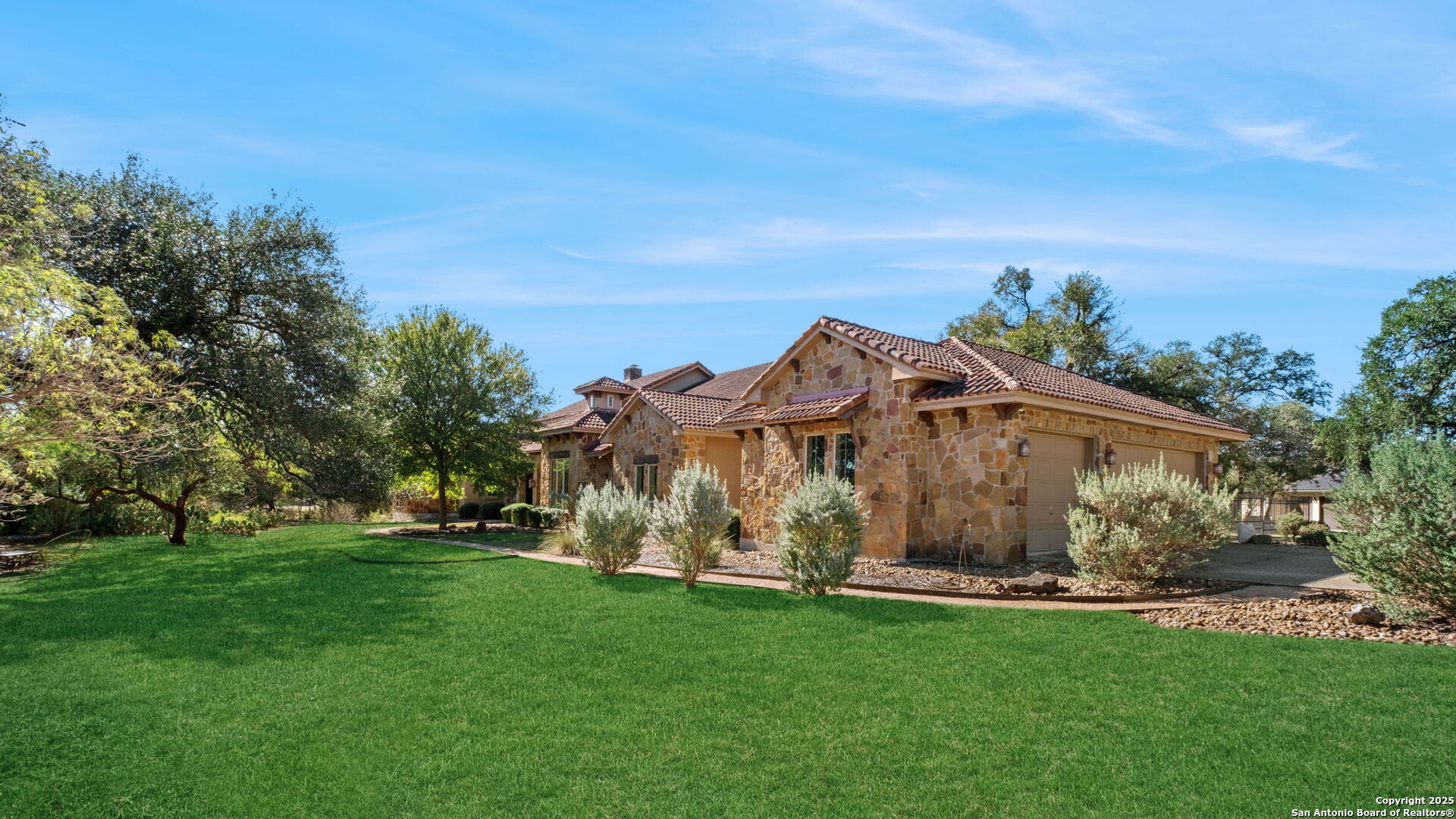 325 Whitestone Drive Spring Branch, TX 78070 - Photo 3 of 50