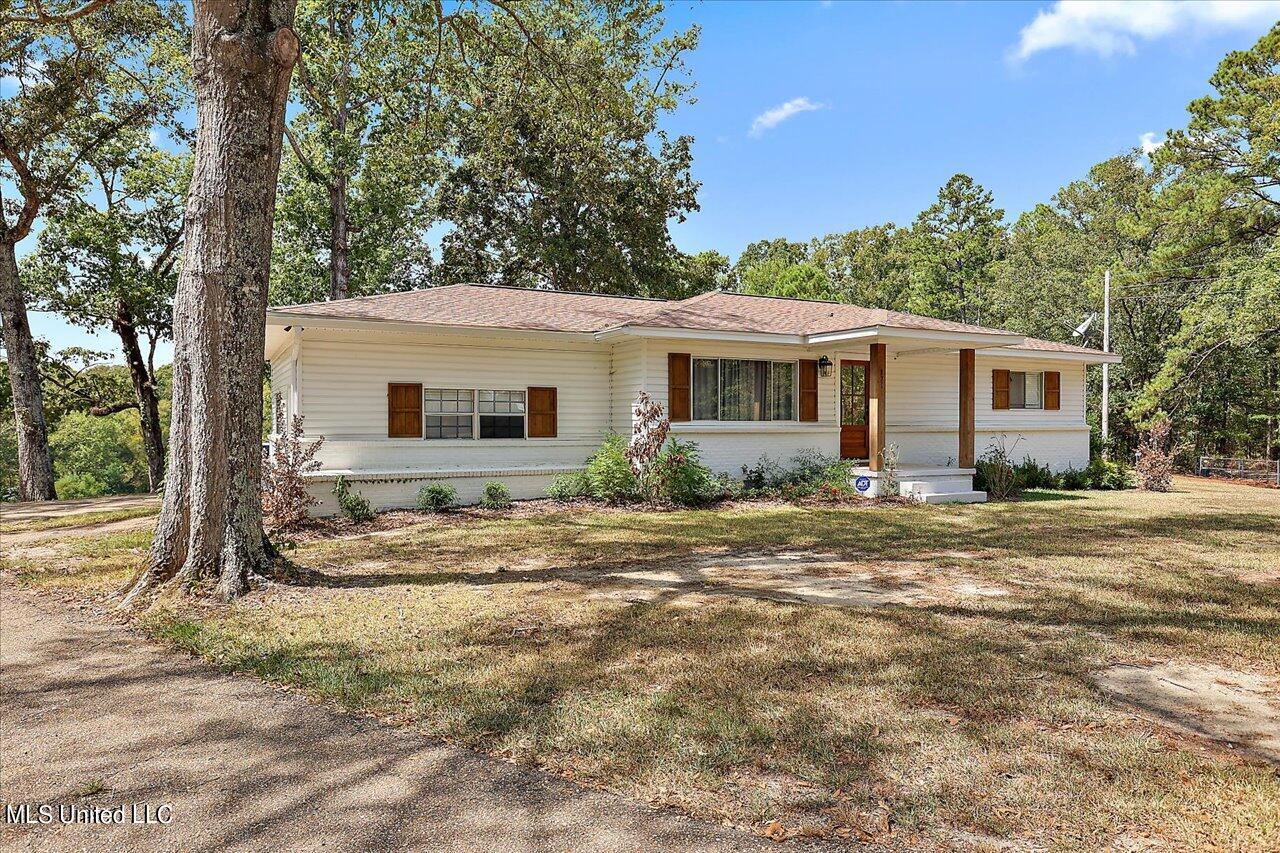 871 Mullican Road Florence, MS 39073 - Photo 2 of 26 Mullican Side